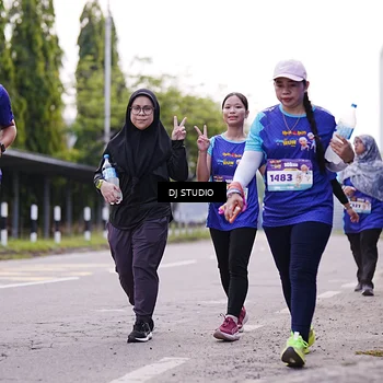 Runner Photo 8390824