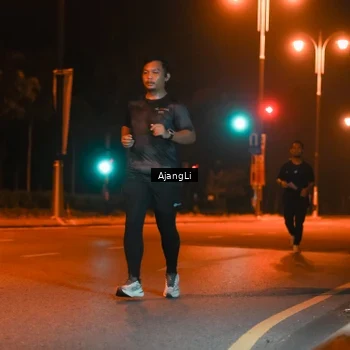 Runner Photo 8390832