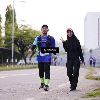 Runner Photo 8390862