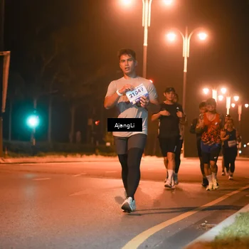 Runner Photo 8390863