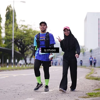 Runner Photo 8390876