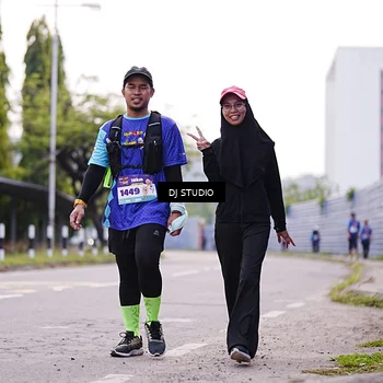 Runner Photo 8390897