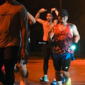 Runner Photo 8390916