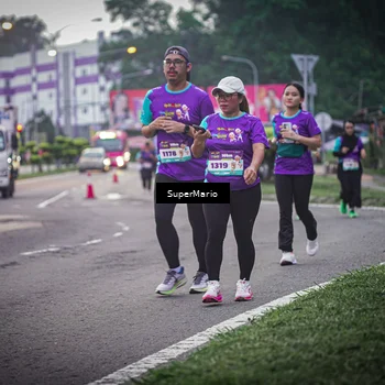 Runner Photo 8390918