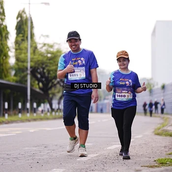 Runner Photo 8390921