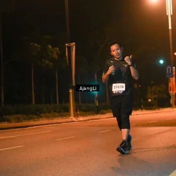 Runner Photo 8390925