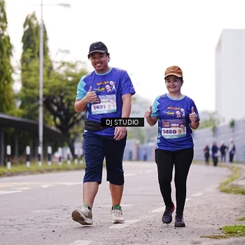 Runner Photo 8390930
