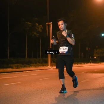 Runner Photo 8390943