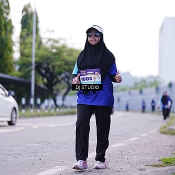 Runner Photo 8390957