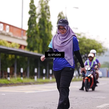Runner Photo 8391072