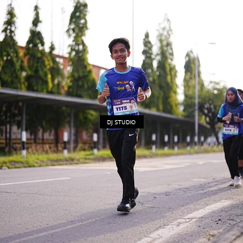 Runner Photo 8391524