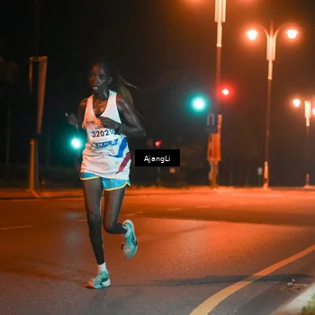 Runner Photo 8391707