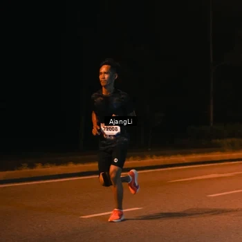 Runner Photo 8391734