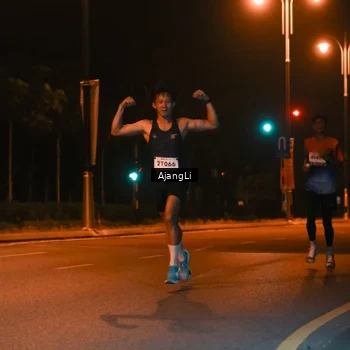 Runner Photo 8391753