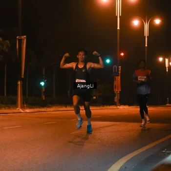 Runner Photo 8391755