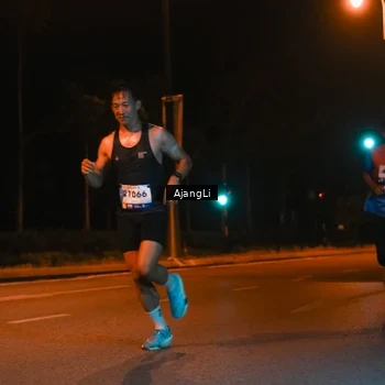Runner Photo 8391759