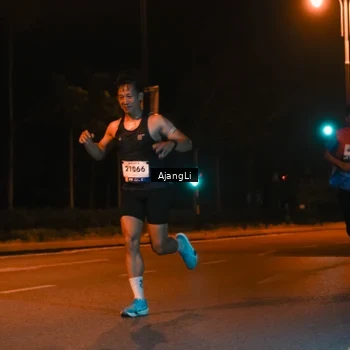 Runner Photo 8391769
