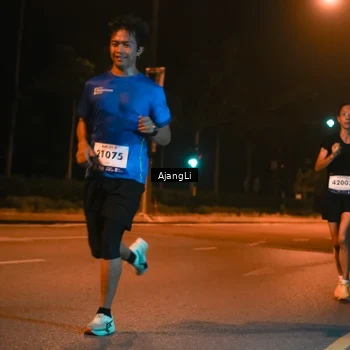 Runner Photo 8391799