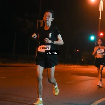 Runner Photo 8391811