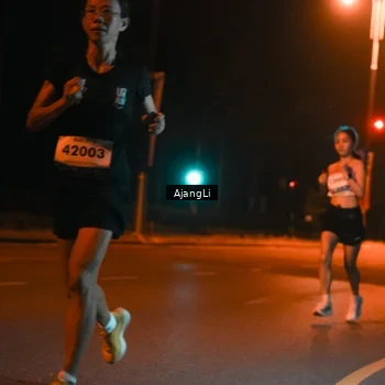 Runner Photo 8391812