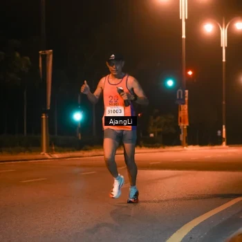 Runner Photo 8391847