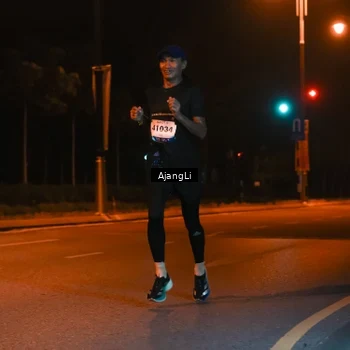 Runner Photo 8391943