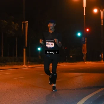Runner Photo 8391944