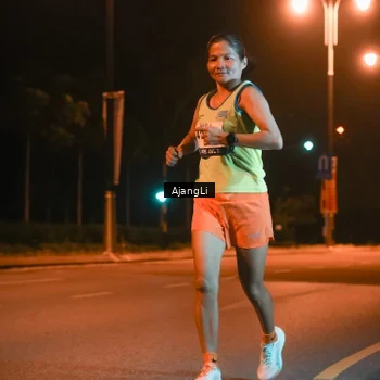 Runner Photo 8392002