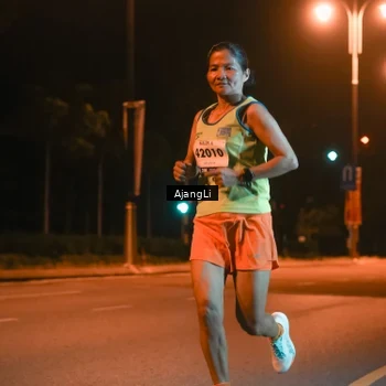 Runner Photo 8392003