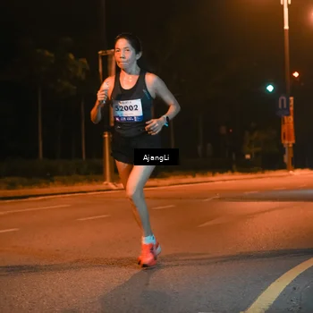 Runner Photo 8392010