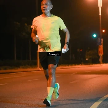 Runner Photo 8392039