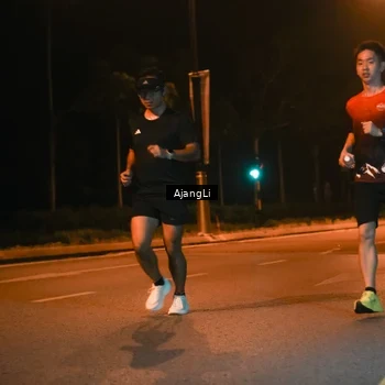 Runner Photo 8392045