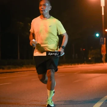 Runner Photo 8392046