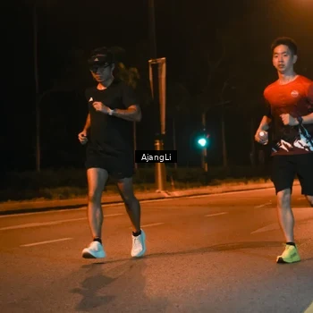 Runner Photo 8392049