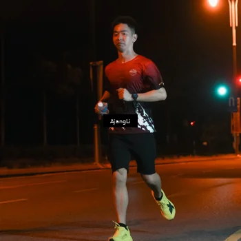 Runner Photo 8392052