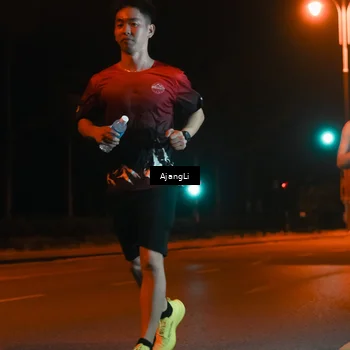 Runner Photo 8392053
