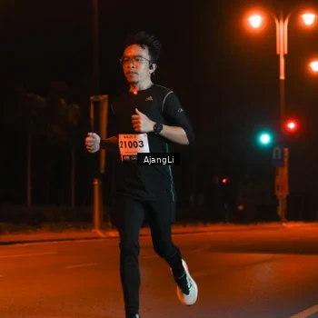 Runner Photo 8392070