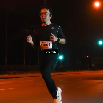 Runner Photo 8392071