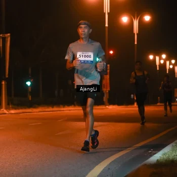 Runner Photo 8392090