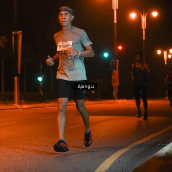 Runner Photo 8392097