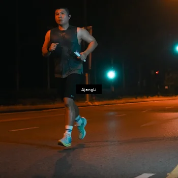 Runner Photo 8392105