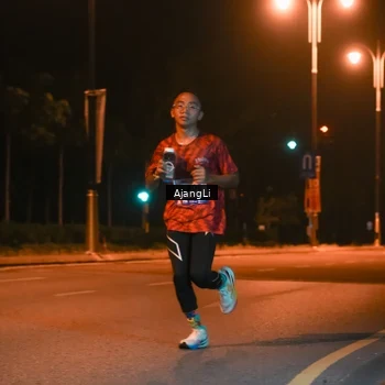 Runner Photo 8392121
