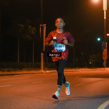 Runner Photo 8392123