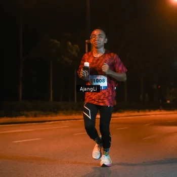 Runner Photo 8392124