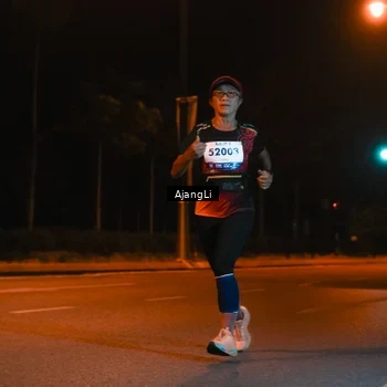 Runner Photo 8392154