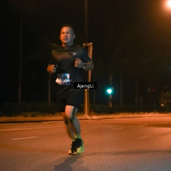 Runner Photo 8392185