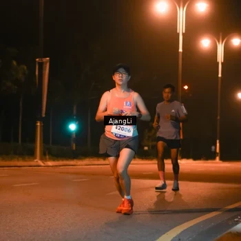 Runner Photo 8392187