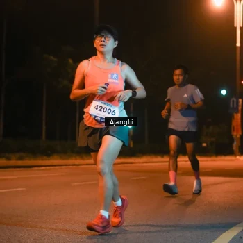 Runner Photo 8392197