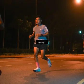 Runner Photo 8392198