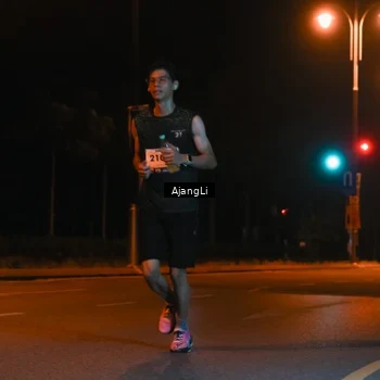 Runner Photo 8392212